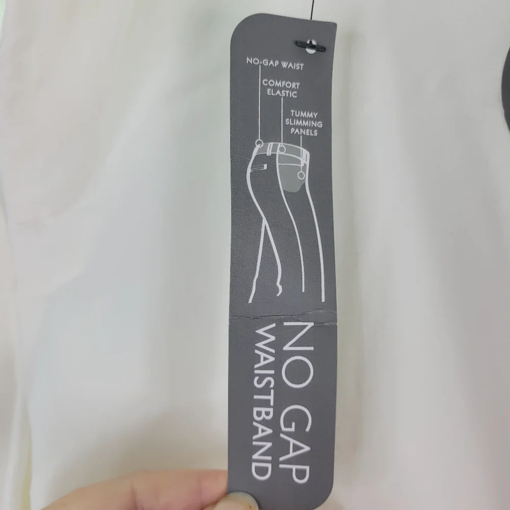 NWT JM Collections White Cotton No Gap Waistband Size 12 Tummy Slimming Panels